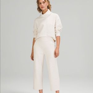 Lululemon Ribbed Straight Leg Super High-Rise Crop 23” Size 8 white opal